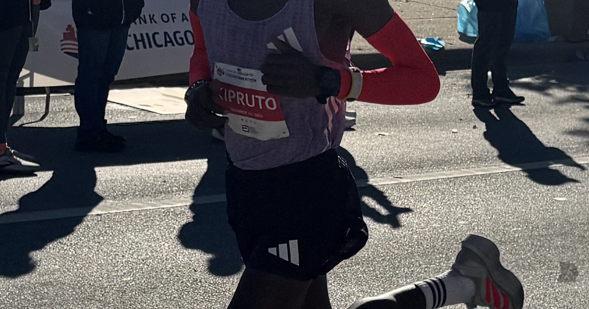 20251012 Amos Kipruto Chicago Marathon