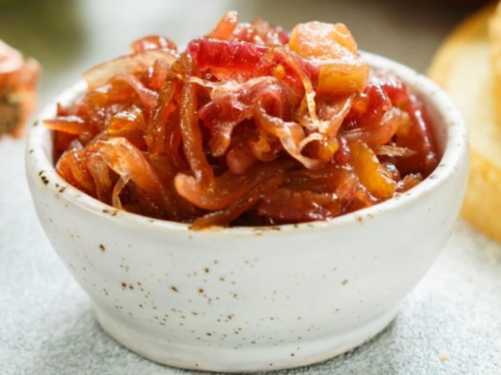 Apple Chutney: Elevate Your Meals with Delicious Flavor!