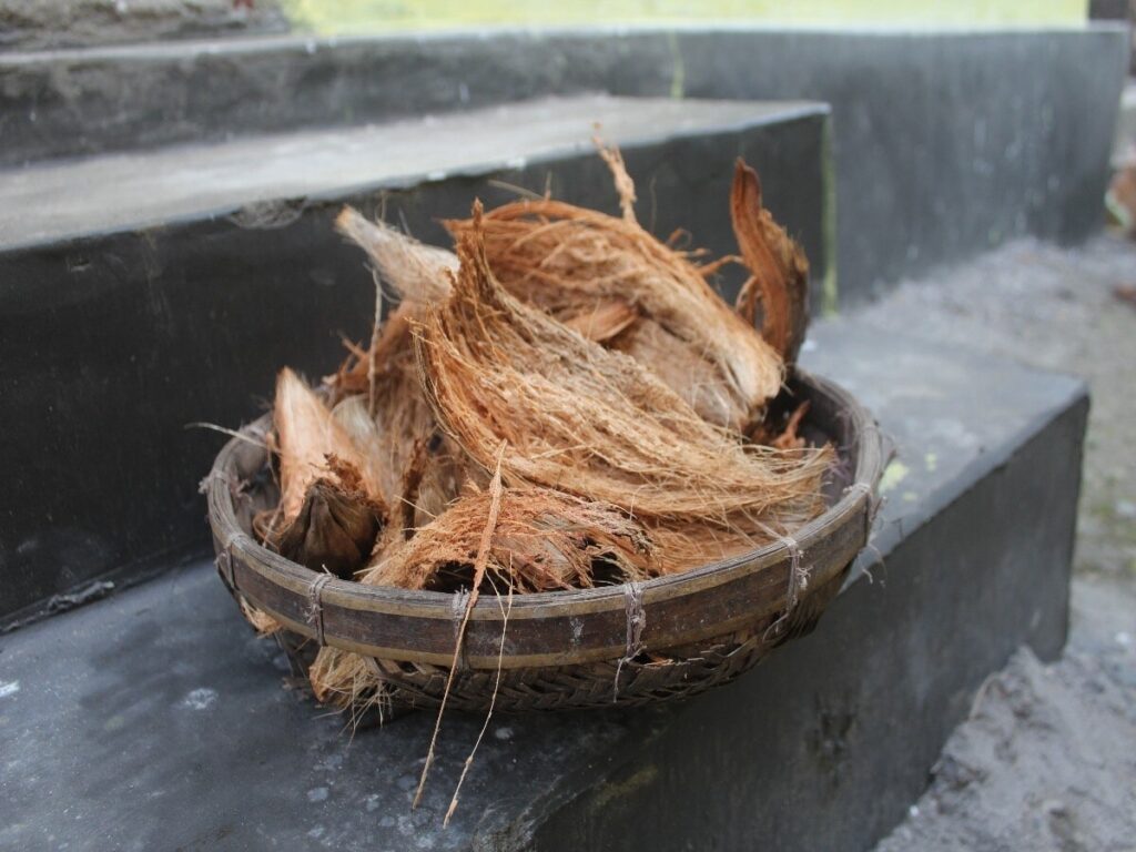 5 Clever Ways to Use Coconut Peels for Quick Home Solutions