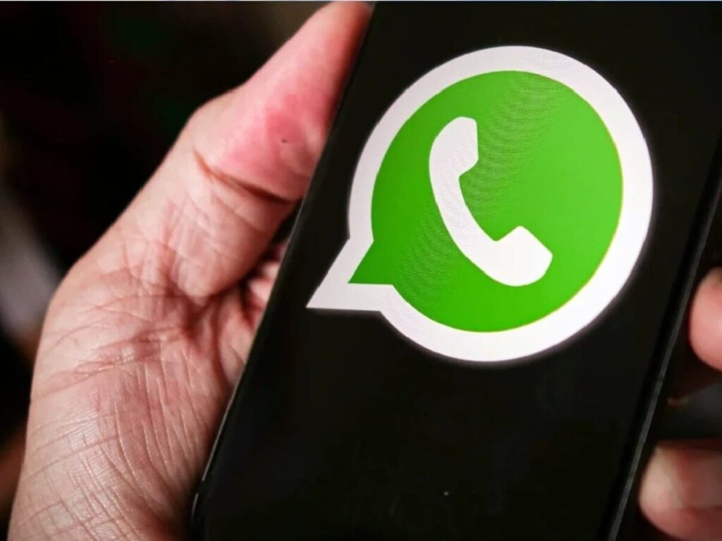 WhatsApp introduces customizable chat themes for users