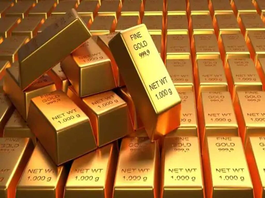 Gold and silver reach new highs as Year 2080 ends, prices may rise further in 2025.