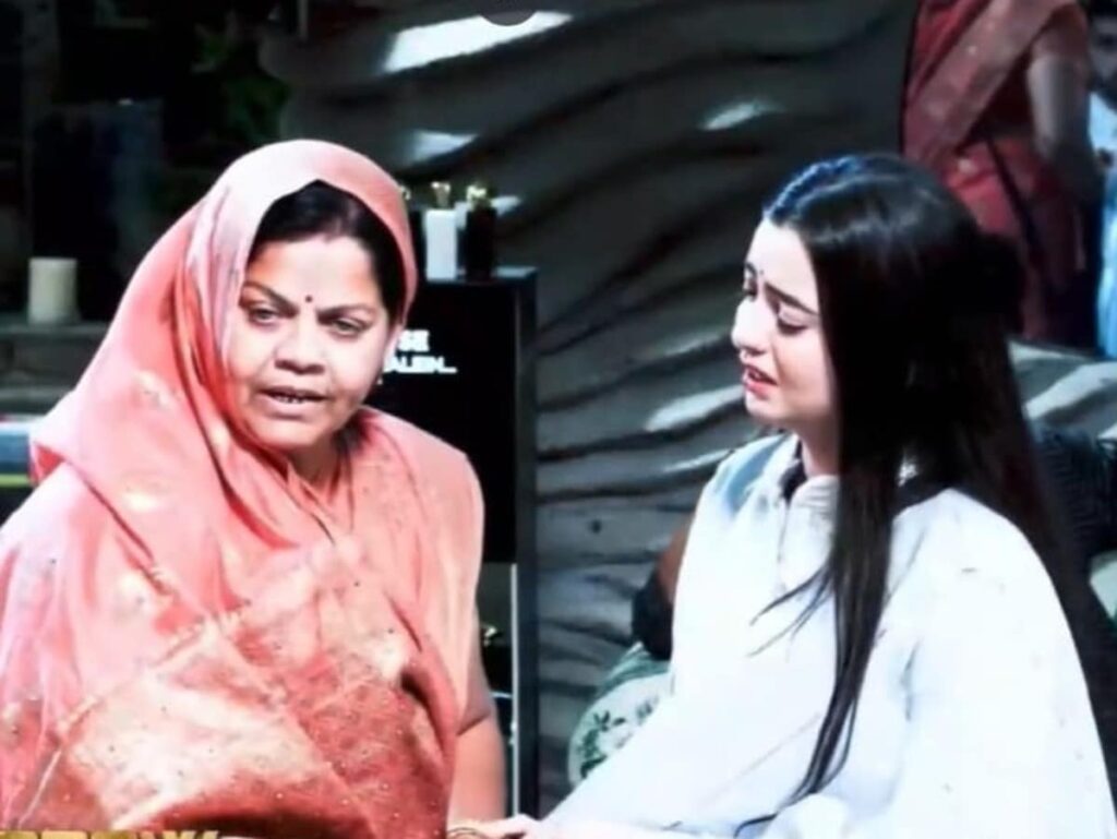 Bigg Boss 18: Chaahat Pandey's Mom Challenges Makers to Find Her Daughter's Boyfriend, Offers 21 Lakh Reward