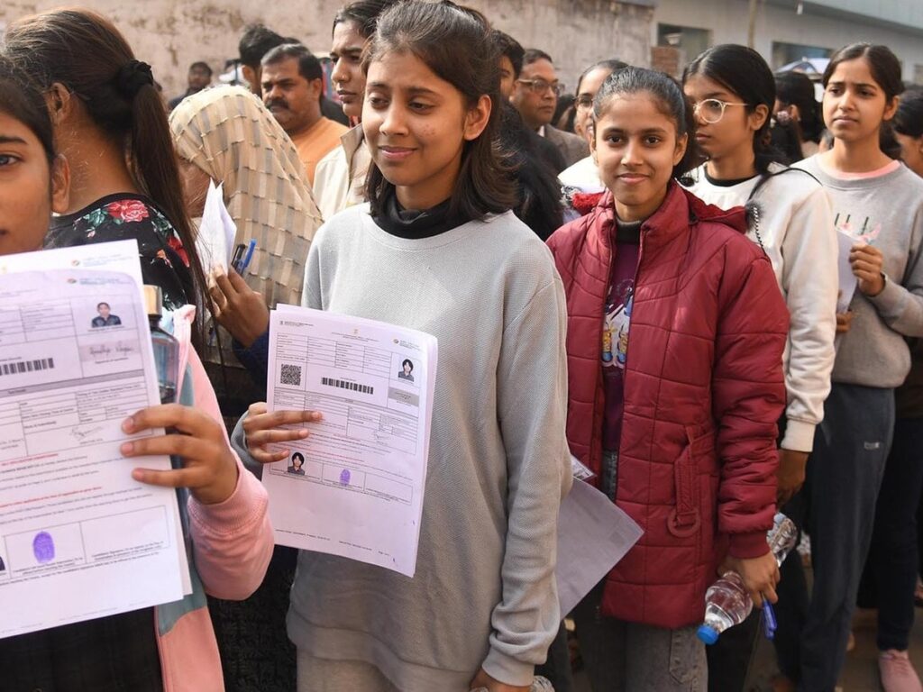 JEE Main: Exam Center Shifted from Prayagraj to Varanasi; Admit Cards Released for 28-30 Exams