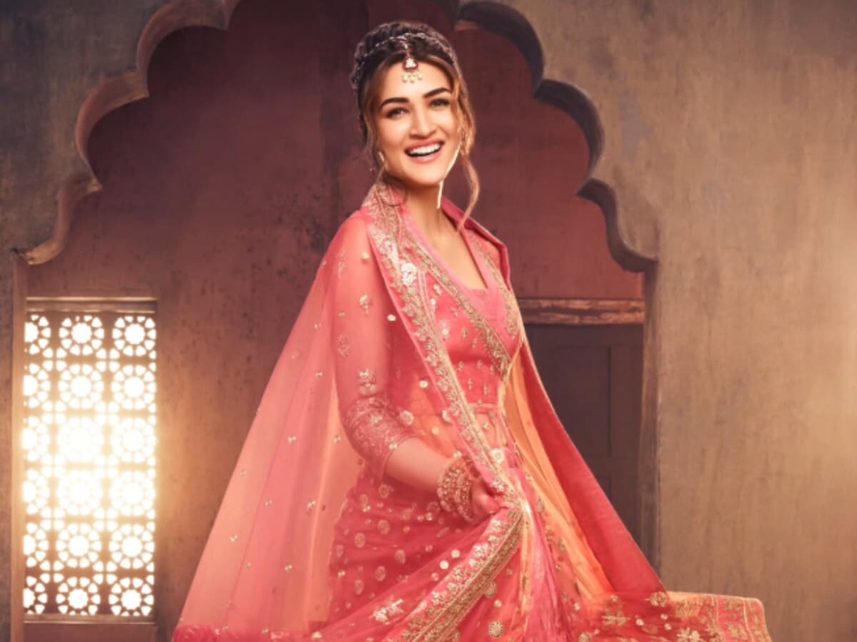 Kriti Sanon Kicks Off Film Shoot Post Tere Ishq Mein, No Time for Wedding in 2025