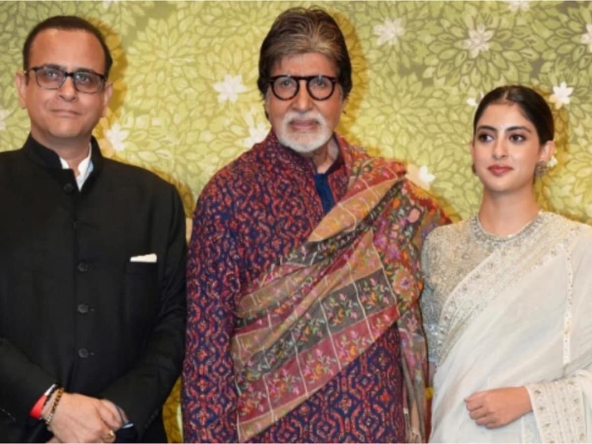 Nikhil Proposes to Amitabh's Daughter Just 10 Days After Meeting, No Dates Before!