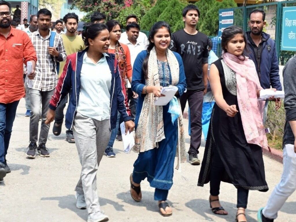 UPPSC RO ARO Admit Card Released: Easy Steps to Download Your Hall Ticket