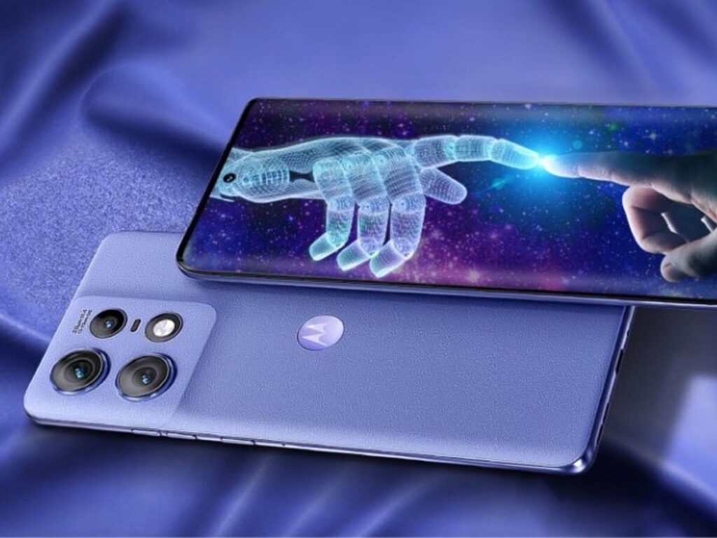5G Motorola phone with curved display and AI camera, impressive discount of ₹8000